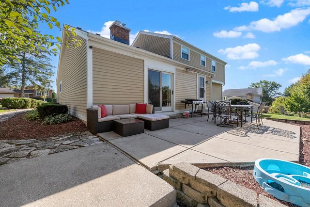 504 Rawlins DRIVE, Waukesha, WI 53188