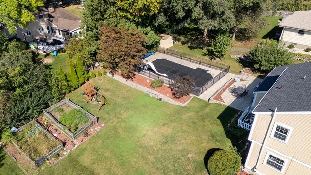 504 Rawlins DRIVE, Waukesha, WI 53188