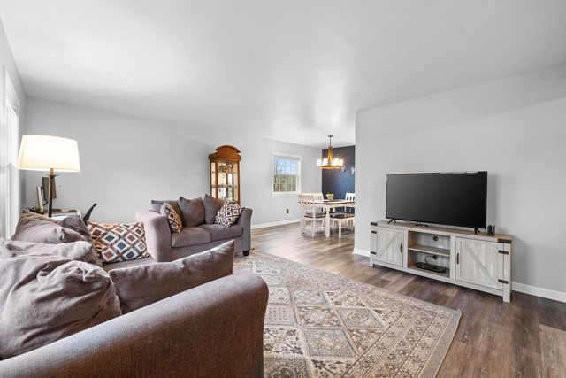 504 Rawlins DRIVE, Waukesha, WI 53188