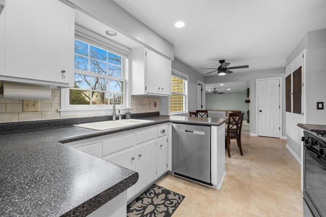 504 Rawlins DRIVE, Waukesha, WI 53188