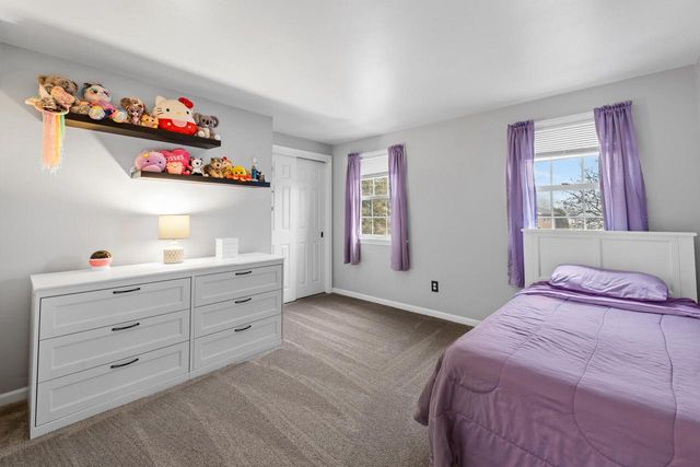 504 Rawlins DRIVE, Waukesha, WI 53188