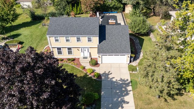 504 Rawlins DRIVE, Waukesha, WI 53188