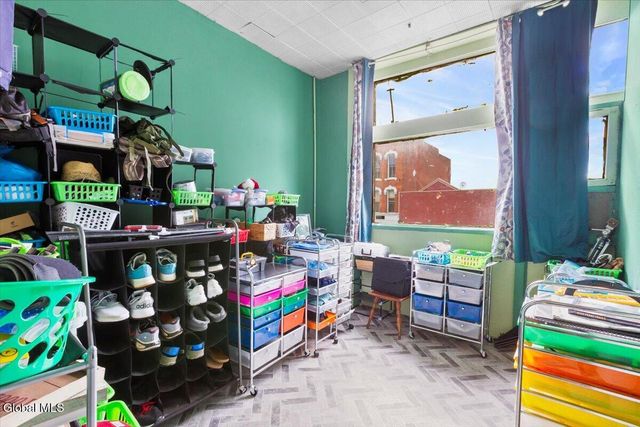 36 Main Street, Amsterdam, NY 12010