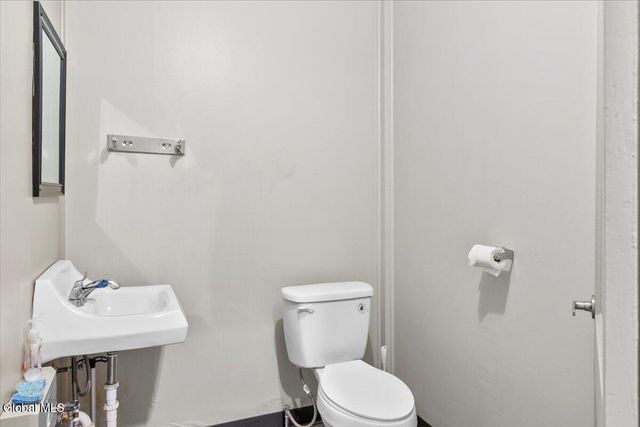 36 Main Street, Amsterdam, NY 12010