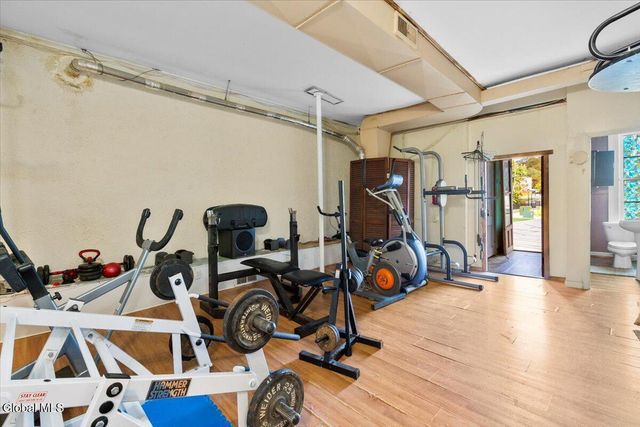 36 Main Street, Amsterdam, NY 12010