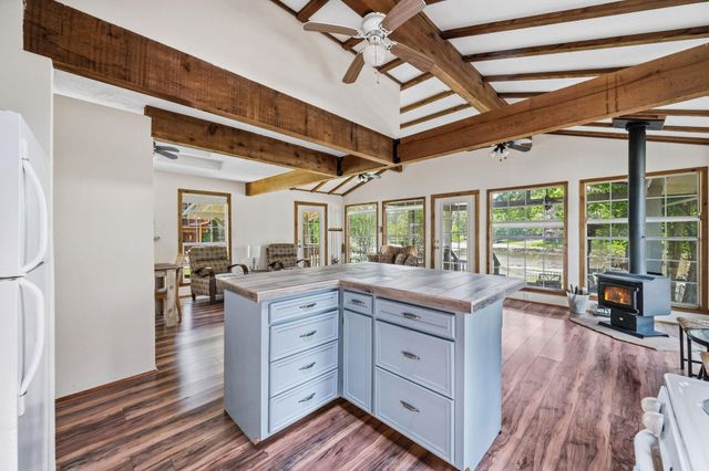 11158 Quinlan North Lake Drive, Conroe, TX 77303