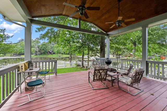 11158 Quinlan North Lake Drive, Conroe, TX 77303