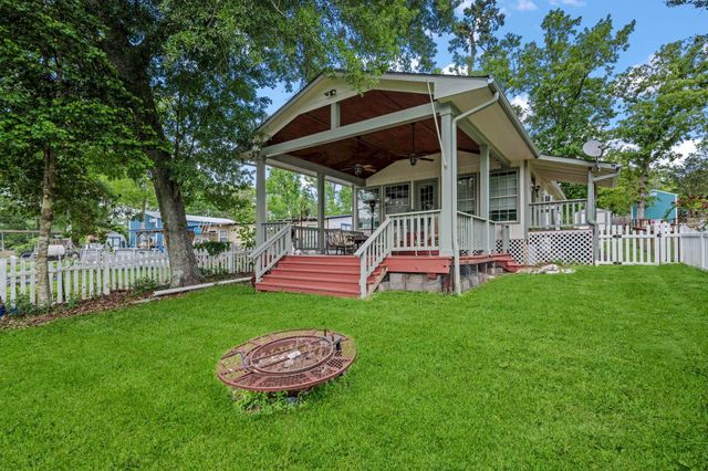 11158 Quinlan North Lake Drive, Conroe, TX 77303