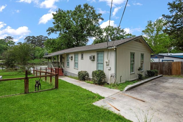 11158 Quinlan North Lake Drive, Conroe, TX 77303