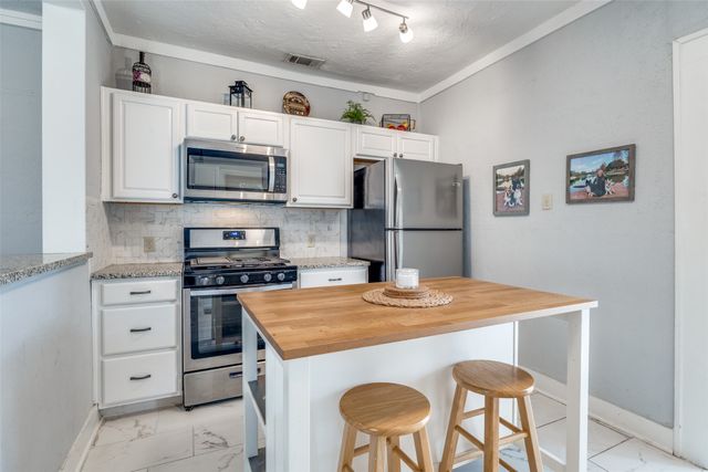 4814 Gurley Avenue, Dallas, TX 75223