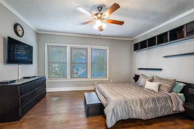 4814 Gurley Avenue, Dallas, TX 75223