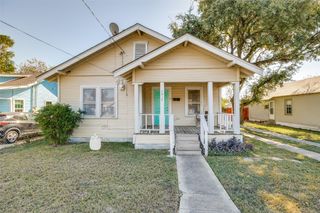 4814 Gurley Avenue, Dallas, TX 75223