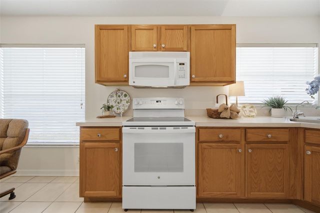 5240 GATO DEL SOL CIRCLE, Wesley Chapel, FL 33544