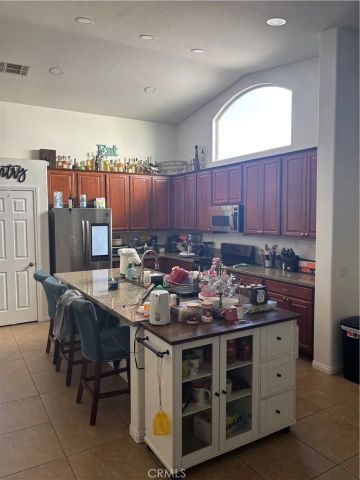 1064 Queen Annes Lane, Beaumont, CA 92223