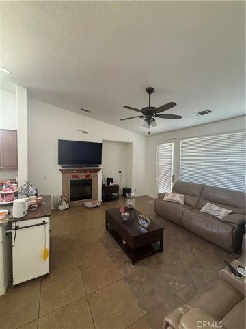 1064 Queen Annes Lane, Beaumont, CA 92223