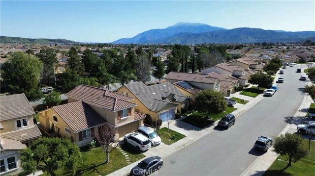 1064 Queen Annes Lane, Beaumont, CA 92223