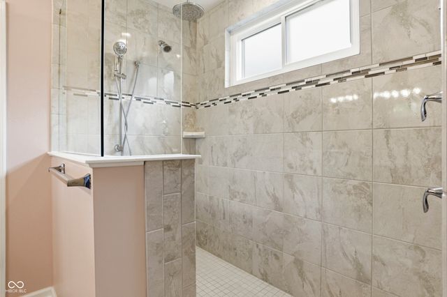 10237 Maiden Court, Fishers, IN 46040