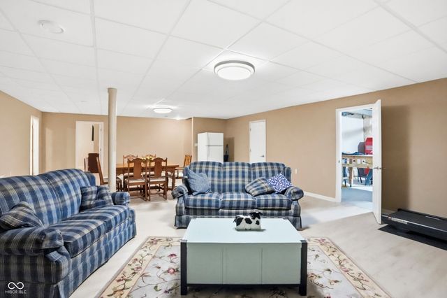 10237 Maiden Court, Fishers, IN 46040