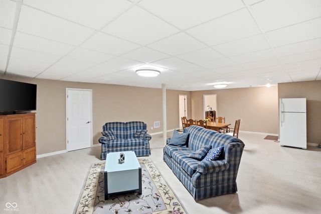 10237 Maiden Court, Fishers, IN 46040