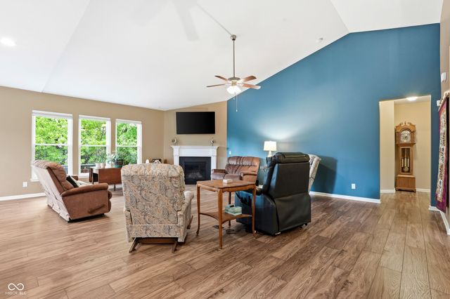 10237 Maiden Court, Fishers, IN 46040