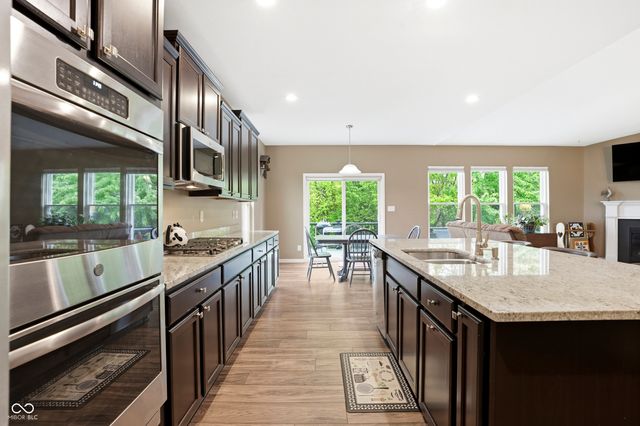 10237 Maiden Court, Fishers, IN 46040