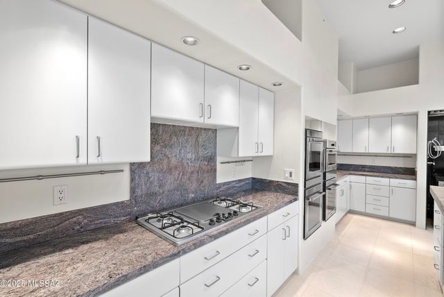 3211 E Blossom Dancer Lane, Tucson, AZ 85718