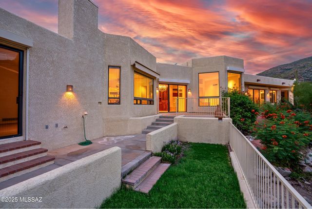 3211 E Blossom Dancer Lane, Tucson, AZ 85718