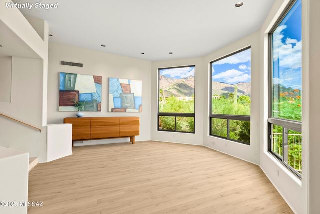 3211 E Blossom Dancer Lane, Tucson, AZ 85718