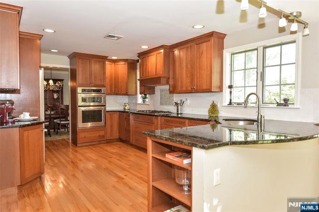3 Avon Place, Woodcliff Lake, NJ 07677