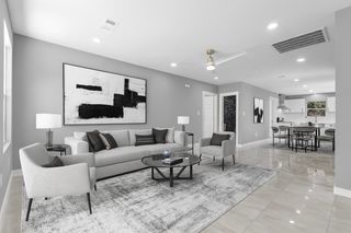 526 SE 11th, Grand Prairie, TX 75051