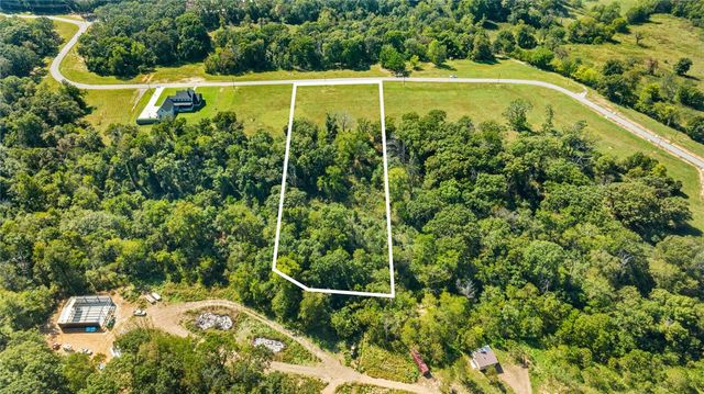 8112 Hill Country Drive, Decatur, AR 72722