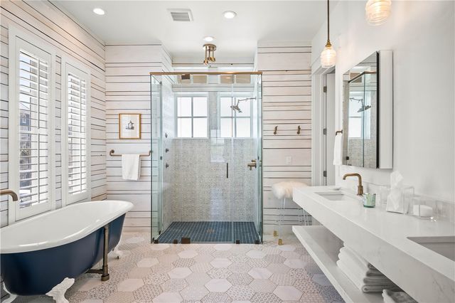 200 Round Road, Port Aransas, TX 78373