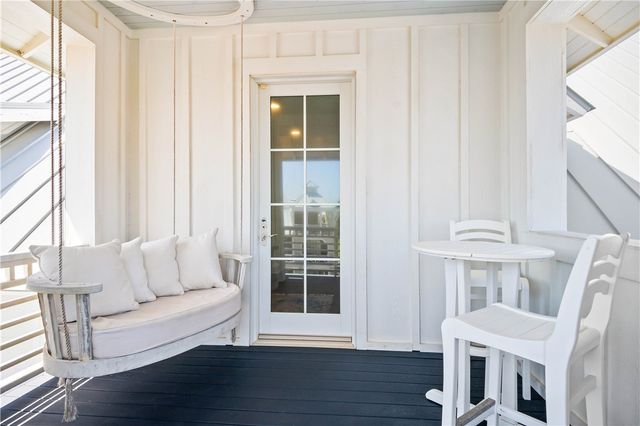 200 Round Road, Port Aransas, TX 78373