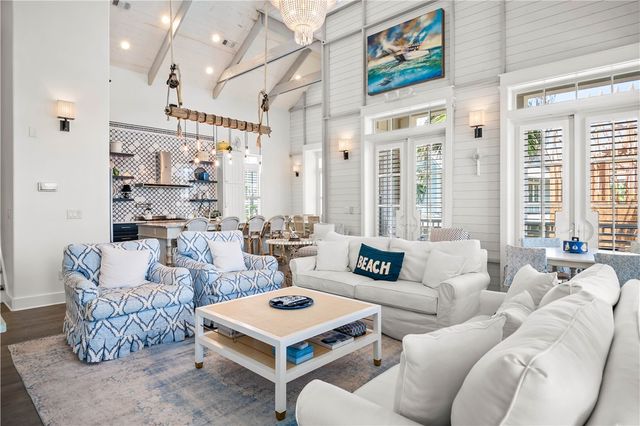 200 Round Road, Port Aransas, TX 78373