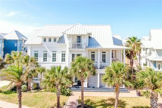 200 Round Road, Port Aransas, TX 78373