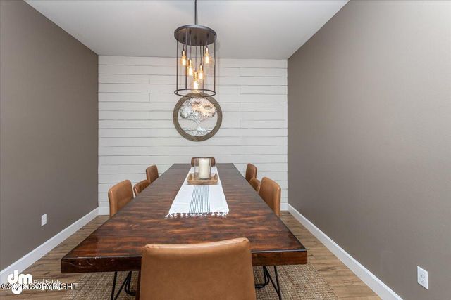 7658 E Wolf Creek Road, Wasilla, AK 99654