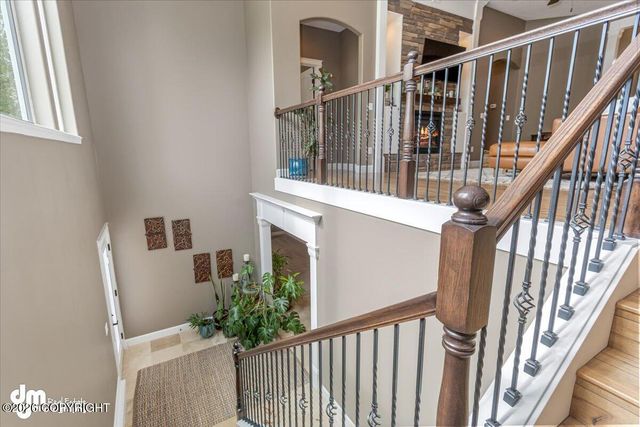 7658 E Wolf Creek Road, Wasilla, AK 99654