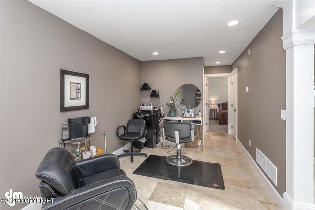 7658 E Wolf Creek Road, Wasilla, AK 99654