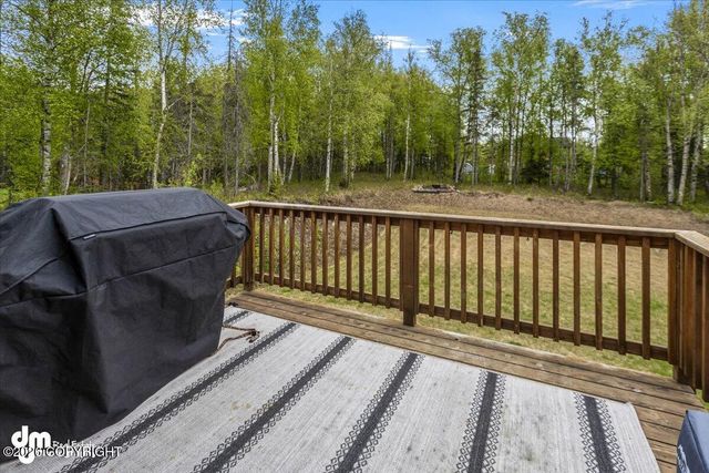 7658 E Wolf Creek Road, Wasilla, AK 99654