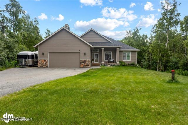 7658 E Wolf Creek Road, Wasilla, AK 99654