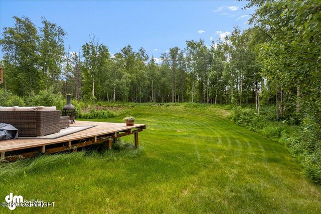 7658 E Wolf Creek Road, Wasilla, AK 99654