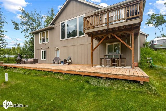 7658 E Wolf Creek Road, Wasilla, AK 99654