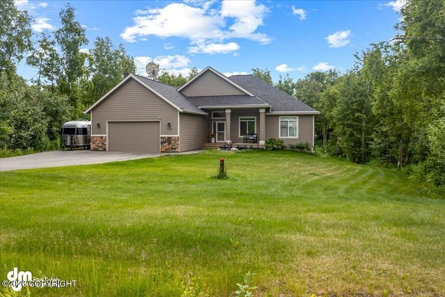 7658 E Wolf Creek Road, Wasilla, AK 99654