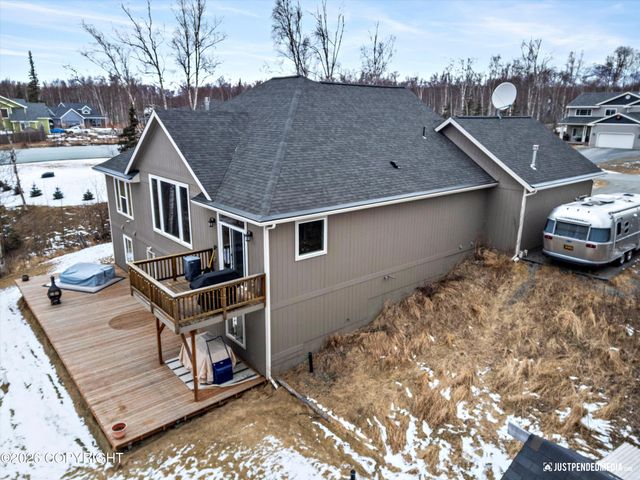 7658 E Wolf Creek Road, Wasilla, AK 99654