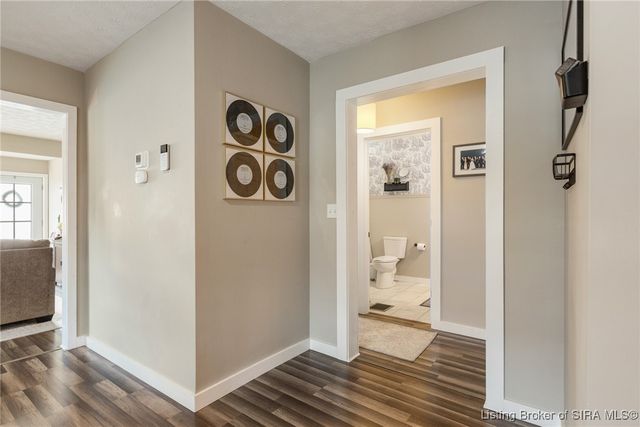 902 Mechanic Street, Jeffersonville, IN 47130