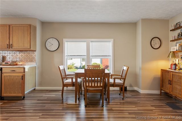 902 Mechanic Street, Jeffersonville, IN 47130