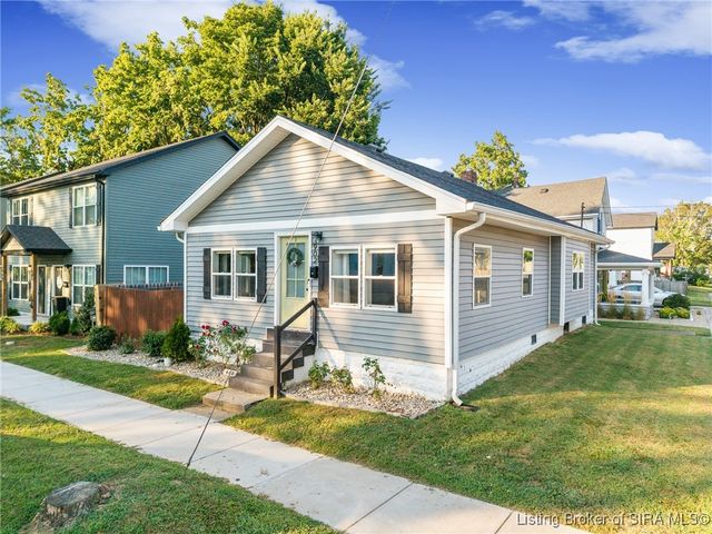 902 Mechanic Street, Jeffersonville, IN 47130