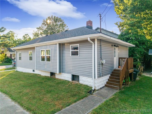 902 Mechanic Street, Jeffersonville, IN 47130