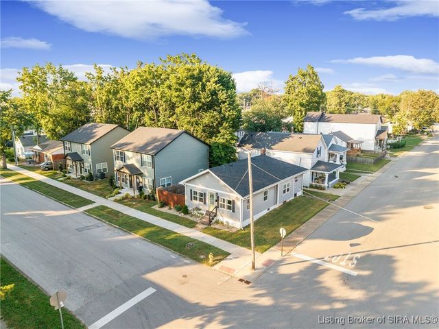 902 Mechanic Street, Jeffersonville, IN 47130