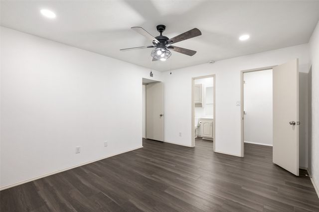 2212 Grapevine Lane, Carrollton, TX 75007